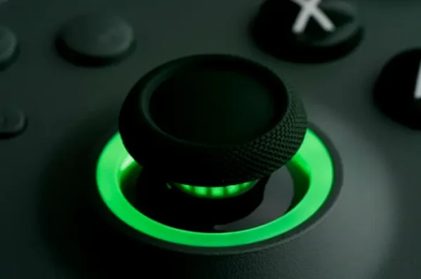 8BitDo Ultimate Series-C Cable Controller for Xbox with Colorful Lighting