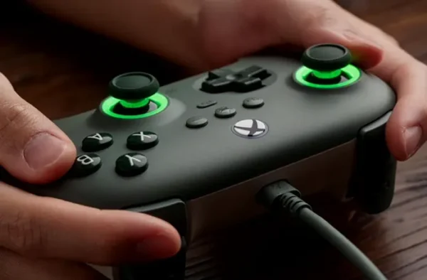 8BitDo Ultimate Series-C Cable Controller for Xbox with Colorful Lighting